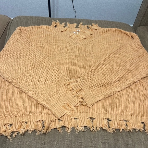 Source Unknown Sweaters - NWT Plus Size Distressed Sweater